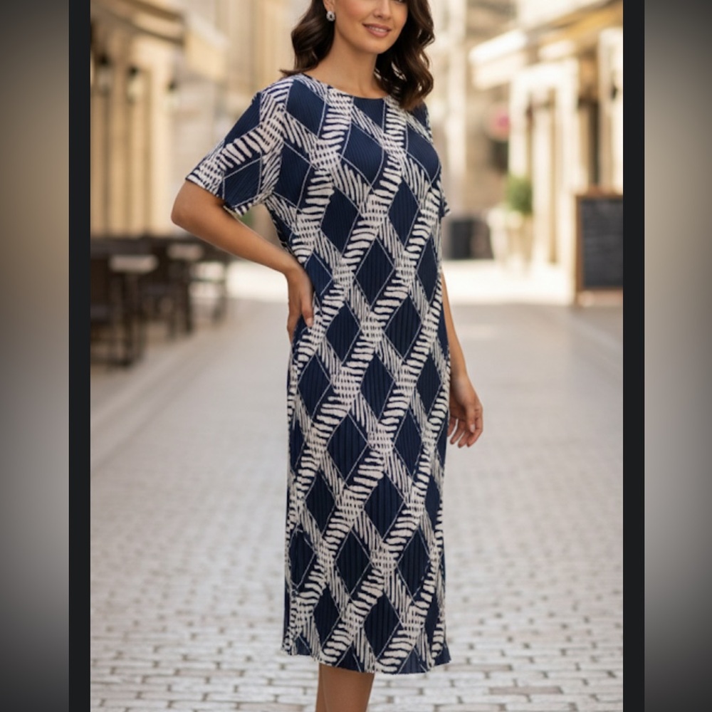 Kindred Navy and White Geometric Pattern Dress size L